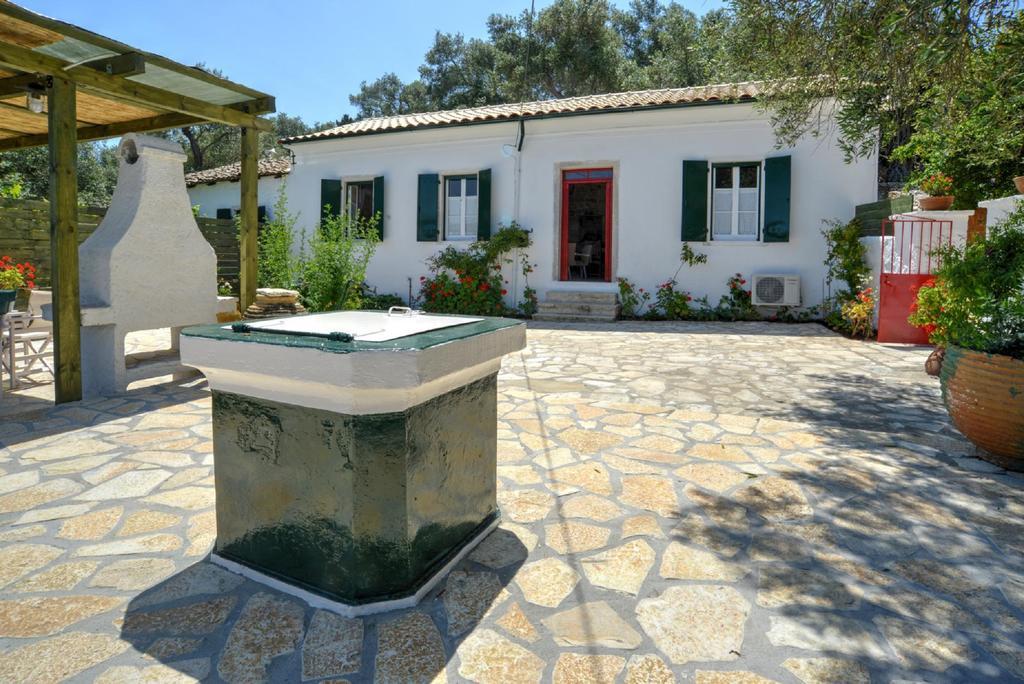 Villa Eleonas Ieromonachos Bagian luar foto