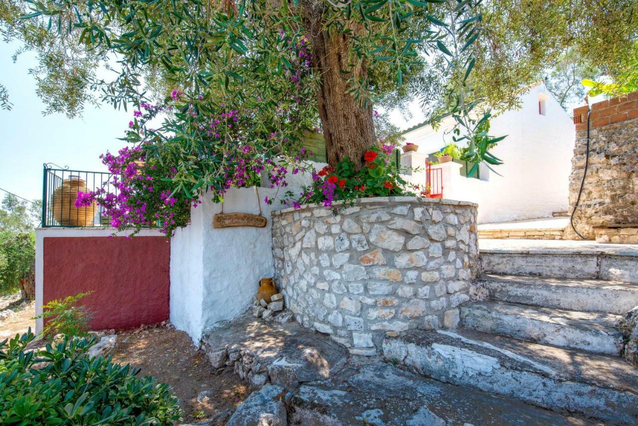 Villa Eleonas Ieromonachos Bagian luar foto